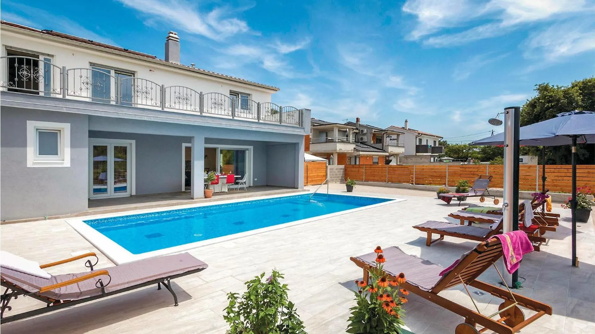度假居 4 Bedroom Stunning Home In 普拉